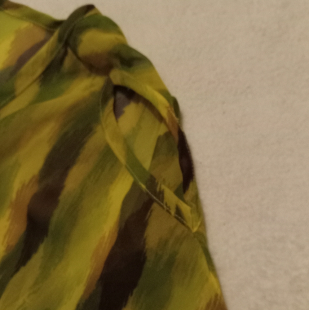 5 for $10 New Directions Weekend Multi Green Sheer Top size M - Picture 3 of 6